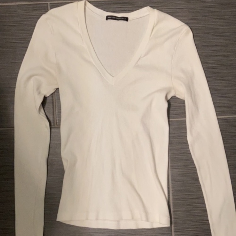 Brandy Melville long sleeve top